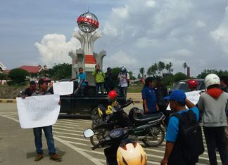 Wartawan di Pasangkayu Turun ke Jalan
