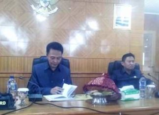 Pansus LKPj 2015 DPRD Mamasa Disorot