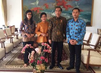 Antara Mambi dan Surabaya, Pernikahan Riska-Bayu dengan Upacara Pedang Pora
