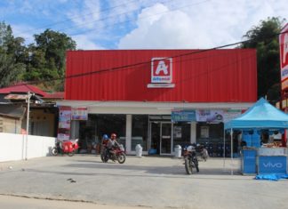 Keberadaan Alfamidi dan Indomaret di Mamasa Dinilai Matikan Usaha Kecil