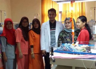 Ratna Ramlan Jenguk Bayi Maryana di RSUD Polewali