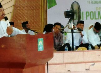 Kopiah Hitam Da’i Berkumis di Milad ke-71 DDI