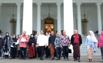 Pelaku Industri Fesyen Muslim Indonesia Bertemu Jokowi