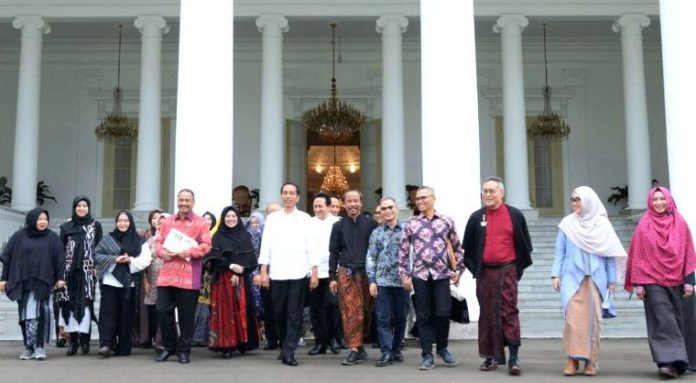 BUSANA A