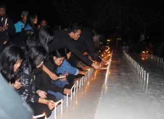 Dari Mamasa, Seribu Lilin Dinyalakan Serta Doa Bersama untuk Korban Bom Surabaya