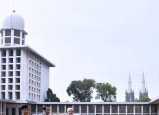 Kunjungi Masjid Istiqlal, Jokowi Tunjukkan Kerukunan Beragama kepada Modi