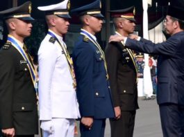 Presiden Jokowi Lantik 724 Perwira TNI dan Polri