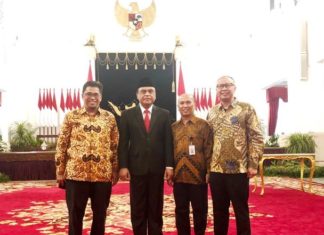 Putra Majene ini Dilantik Jadi MenPAN-RB