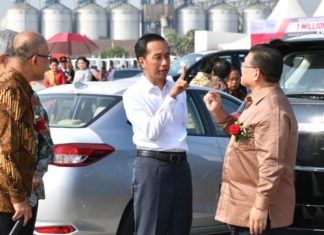Lepas Ekspor Toyota Indonesia, Presiden Jokowi Dorong Industri Tingkatkan Ekspor dan Investasi