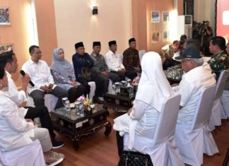 Tiba di Lombok, Presiden Pimpin Rapat Rehabilitasi dan Rekonstruksi