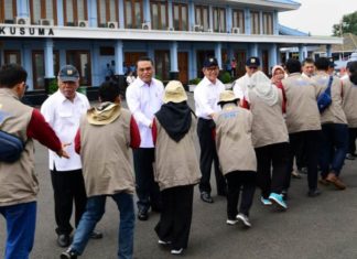 Menpan RB Syafruddin Melepas CPNS Kementerian PUPR Relawan Gempa Lombok