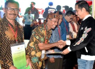 Presiden Serahkan SK Perhutanan Sosial untuk Masyarakat Jawa Barat