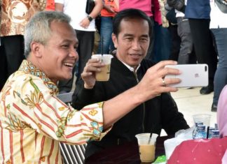 Kunjungi Rest Area di Kendal, Presiden Cicipi Kopi Lokal