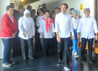 Dari Ujung Timur Provinsi Jawa Timur: Trust dan Selendang