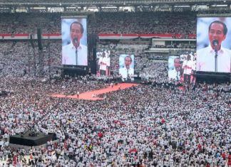 Kampanye Akbar di GBK, Jokowi: Atas Nama Cinta Saya Ingin Memeluk Semuanya Dalam Satu Pelukan Satu Indonesia