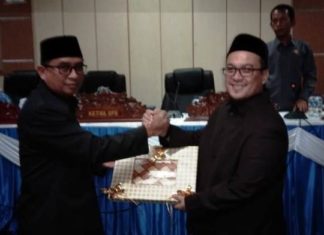Eksekutif Serahkan KUA-PPAS ke DPRD Mamuju Tengah