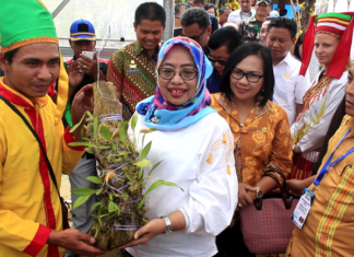Wagub Anggraeny Resmikan Desa Wisata Anggrek di Mamasa