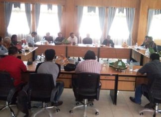 Eksponen Pejuang Kabupaten Mamasa Datangi Kantor DPRD Mamasa