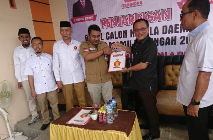 AT Gerindra