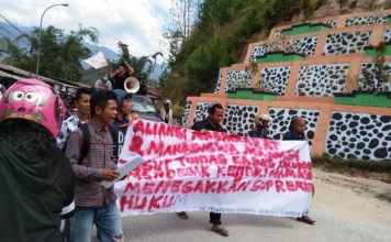 Aliansi Pemuda Mahasiswa dan Masyarakat Mamasa Desak Kejari Tuntaskan Kasus Korupsi yang Tersendat