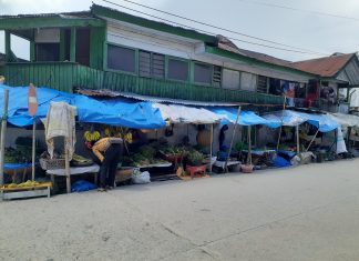 Cegah Covid -19 Aktivitas Diliburkan, Pasar di Mamasa Masih Beroperasi
