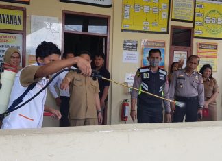 Menangkal COVID – 19, Mapolres Mamasa Disemprot Disinfektan
