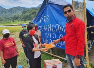 Legislator Andika Bagi – bagi Sembako dan Masker di Wilayah Konstituennya