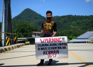Panji Rahmat dan Rekan Angkat Panji-Panji Kesehatan Mambi