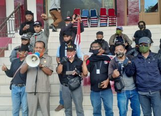 Wartawan dan LSM Mamasa Desak Kepolisian Usut Kematian Demas Laira