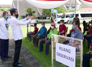 Pedagang Pasar di Kota Yogyakarta Terima Vaksin
