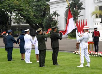 Presiden Joko Widodo Lantik 700 Perwira Remaja TNI dan Polri
