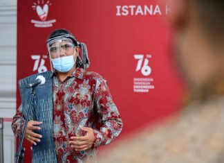 Presiden Jokowi Terima Aktivis Lingkungan Togu Simorangkir di Istana