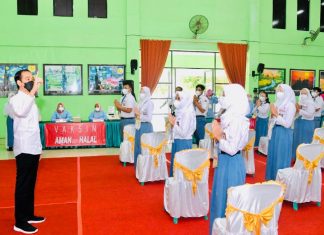 Saat Presiden Menyapa Peserta Vaksinasi di Provinsi Lampung