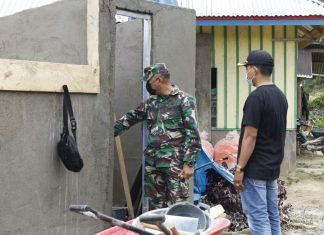 Empati TNI di Desa Banea, Kades Thomas Sambut Letkol Stevi