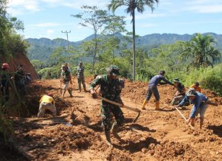 Benahi Infrastruktur Jalan di Banea dan Batang Uru, Program TMMD ke-112 Mamasa