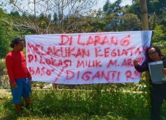 Spanduk Garang dari Mala’bo di Tanah Sengketa Lapangan Sepak Bola Mamasa