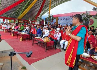 Dari Tribun Kirab Budaya, Dr. Muh. Zain: Saya Cinta Mamasa