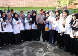 Kapolda Sulbar Pembina Upacara di MAN Mamuju