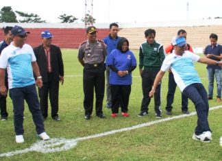 Operan Habsi Tandai Kick Off Bupati Mamuju Cup 1