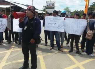 Pers dan Lembaga Ekstra Kampus di Mamuju dan Mamasa Turun ke Jalan