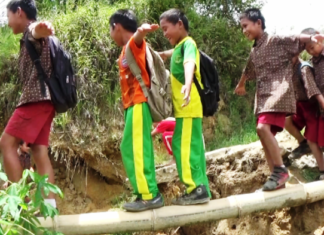 Tantangan Keras Bagi Siswa Rudi, Pemkab Dinilai Lamban