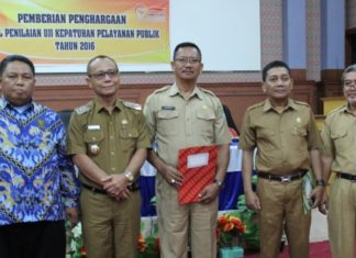Dua OPD Mamuju Terima Penghargaan dari Ombudsman