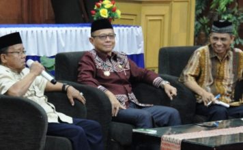 Arifin HP Hebohkan Mimbar Ramadhan