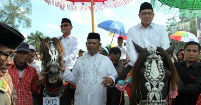 KUDA MENTERI TAK MENARI