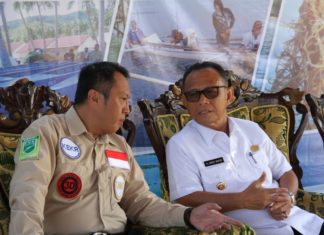 20 Kelompok Tani Terima 48 Ton Bibit Rumput Laut