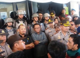 Geliat Jakarta Bergema di Mamuju, Mahasiswa Tolak UU MD3