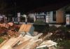 6 Sopir Tidur di Teras Gudang Dolog Mamuju