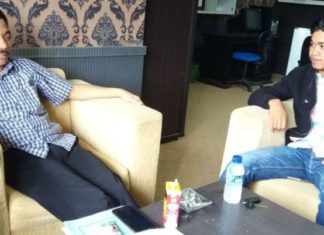 Si Jenius dari Baras, Kampus di London Dibuat Terpikat