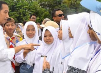 Presiden Minta Para Siswa Manfaatkan Media Sosial untuk Hal Positif