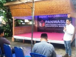 Panwaslu Mamuju Resmikan ‘Rumah’ Pojok Pengawasan